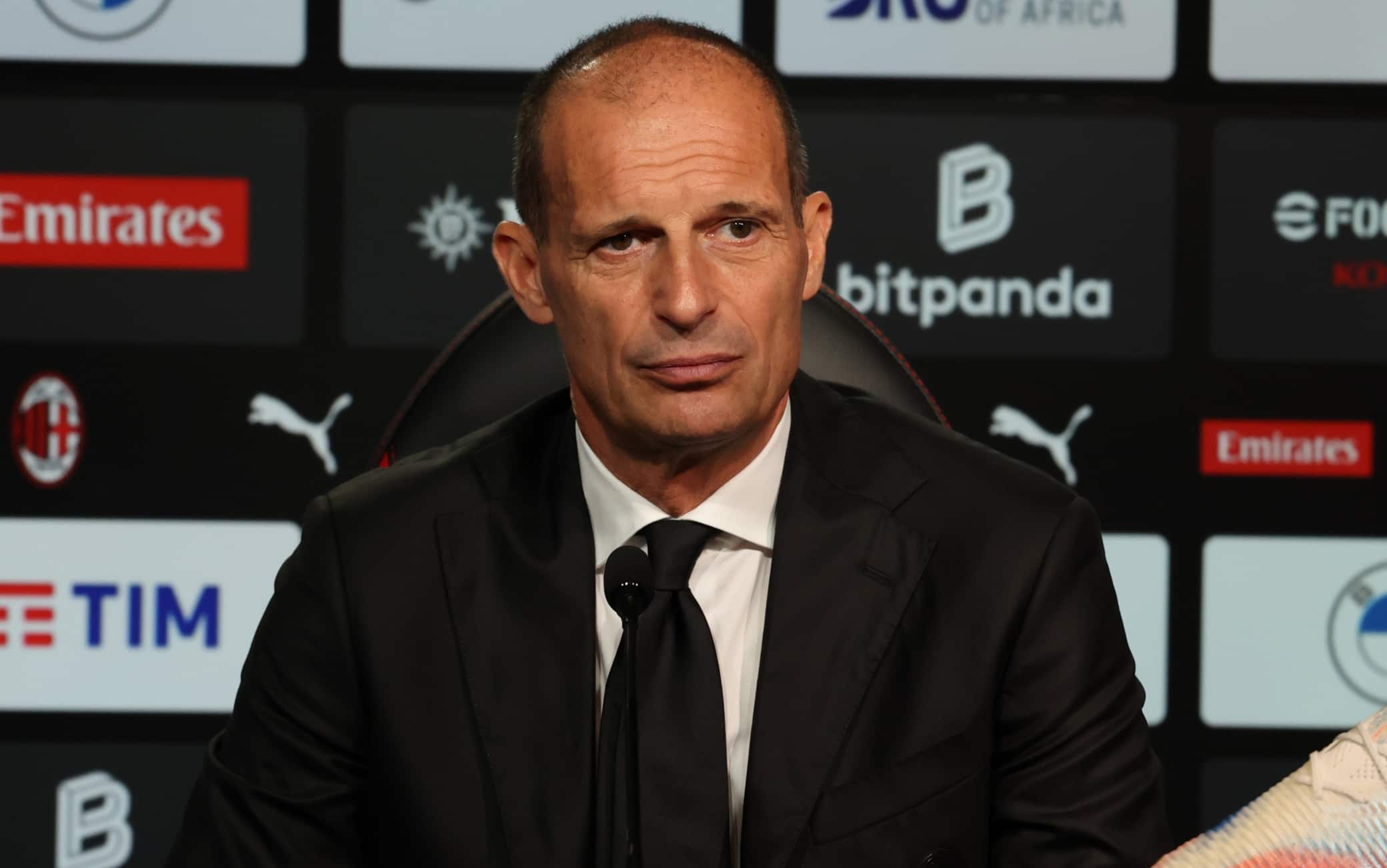 stron, 三月时有足